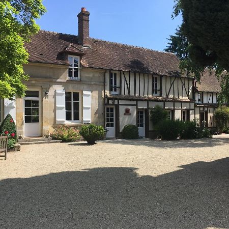 Le Puits D'Angle Bed & Breakfast Thibivillers ภายนอก รูปภาพ