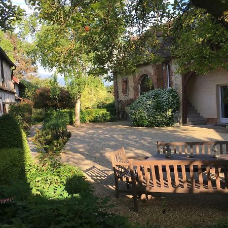 Le Puits D'Angle Bed & Breakfast Thibivillers ภายนอก รูปภาพ