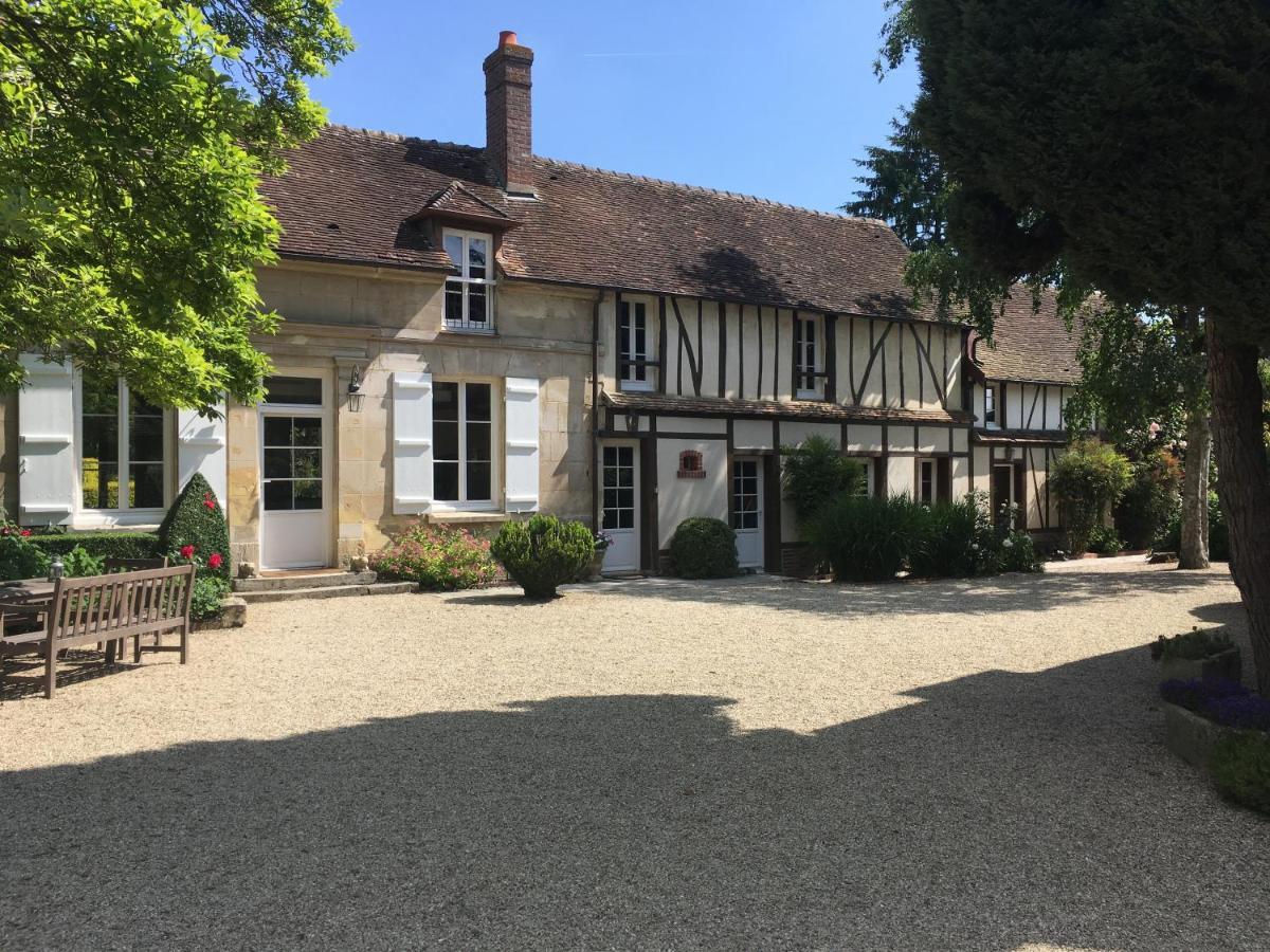 Le Puits D'Angle Bed & Breakfast Thibivillers ภายนอก รูปภาพ