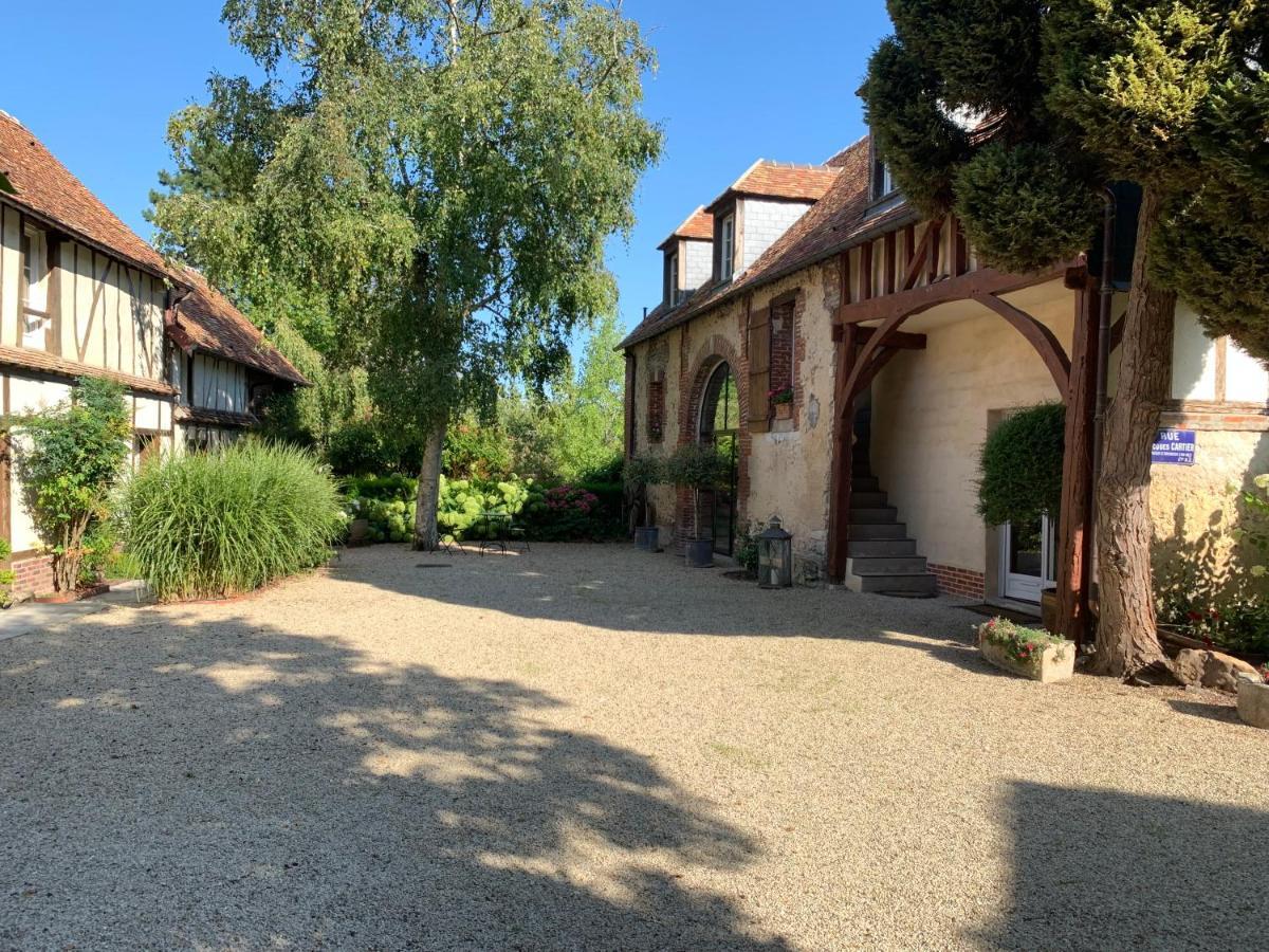Le Puits D'Angle Bed & Breakfast Thibivillers ภายนอก รูปภาพ