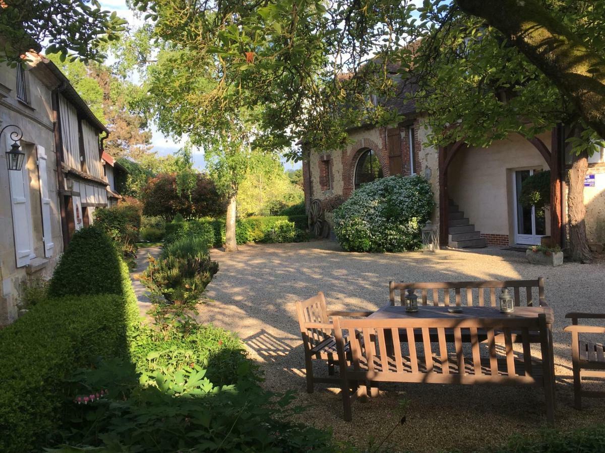 Le Puits D'Angle Bed & Breakfast Thibivillers ภายนอก รูปภาพ
