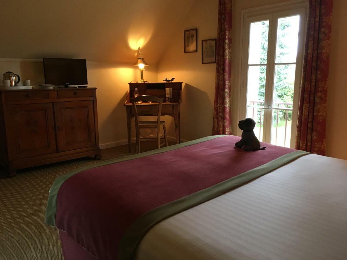 Le Puits D'Angle Bed & Breakfast Thibivillers ภายนอก รูปภาพ