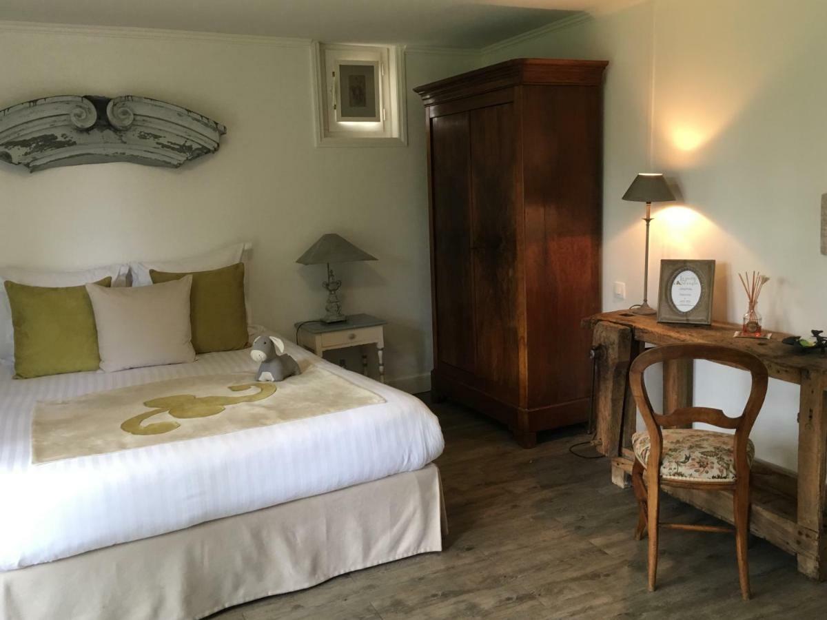 Le Puits D'Angle Bed & Breakfast Thibivillers ภายนอก รูปภาพ